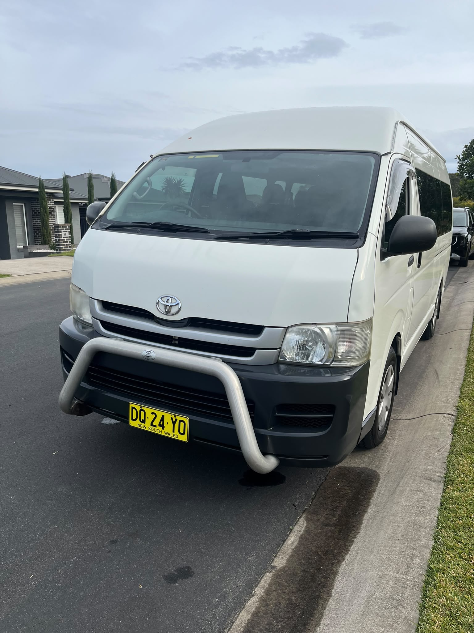 Toyota HiAce interior and features
